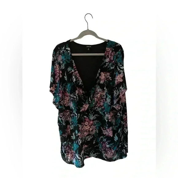 Torrid size 6 floral blouse top - Picture 1 of 5